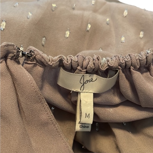 Joie light grey silk blouse. Beautiful details. Size M - Picture 8 of 16